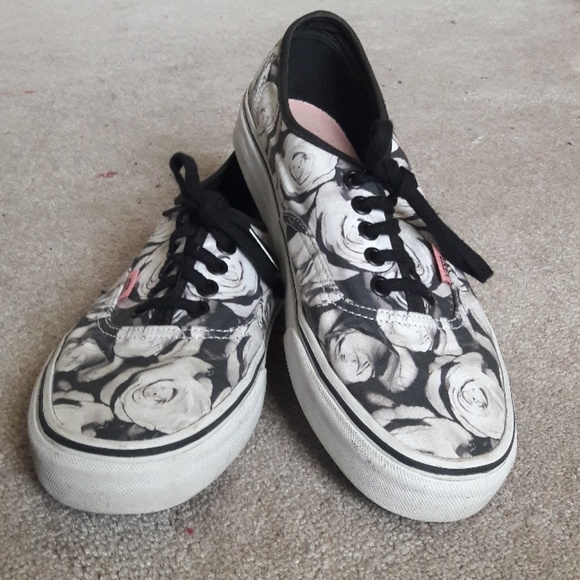 Vans Shoes - like new Vans *firm*